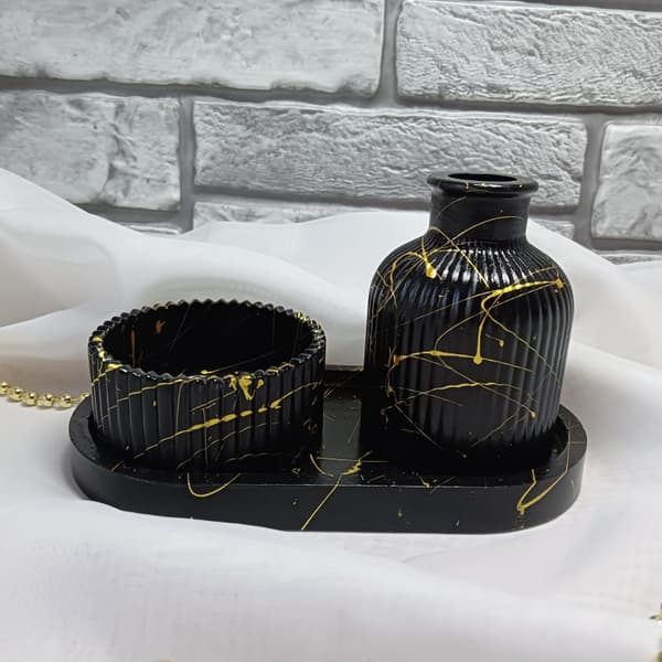 تصویر 1 از دکوری سنگ مصنوعی مشکی طلایی با جلوه لوکس و خاص